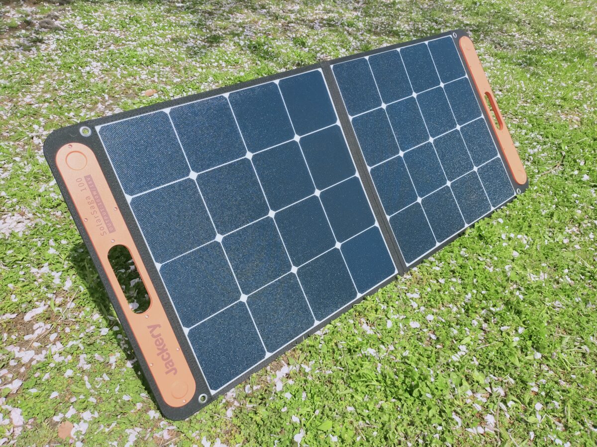 Jackery SolarSaga 80レビュー！完全防水・両面発電の面白いソーラー